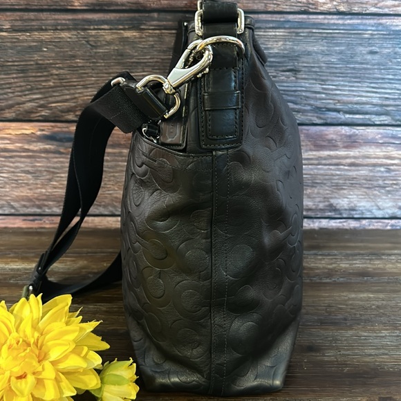 Coach Black Op Art Leather Crossbody Satchel Messenger Bag with Tote Handle! - Picture 4 of 12